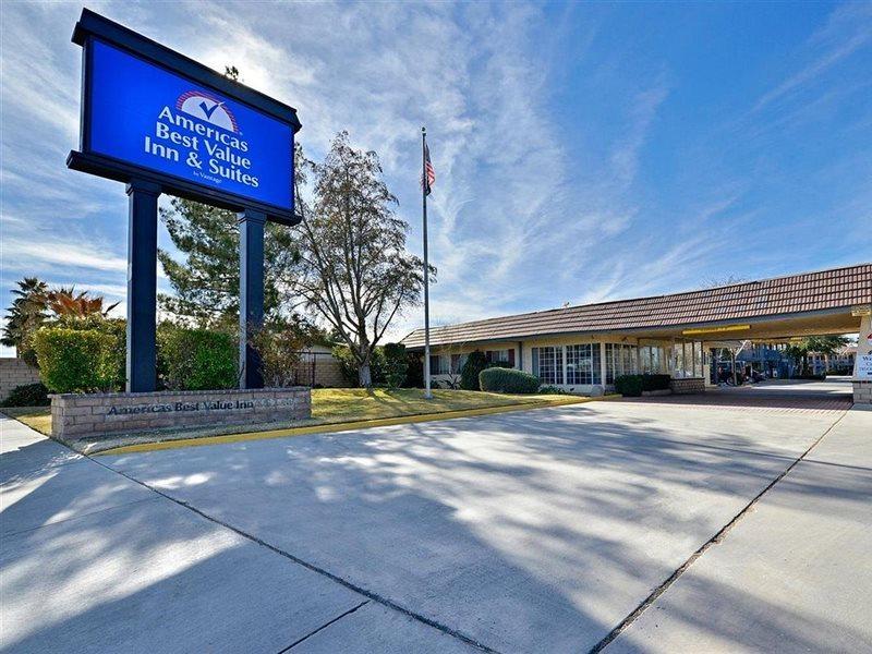 Americas Best Value Inn & Suites - Lancaster Exterior photo