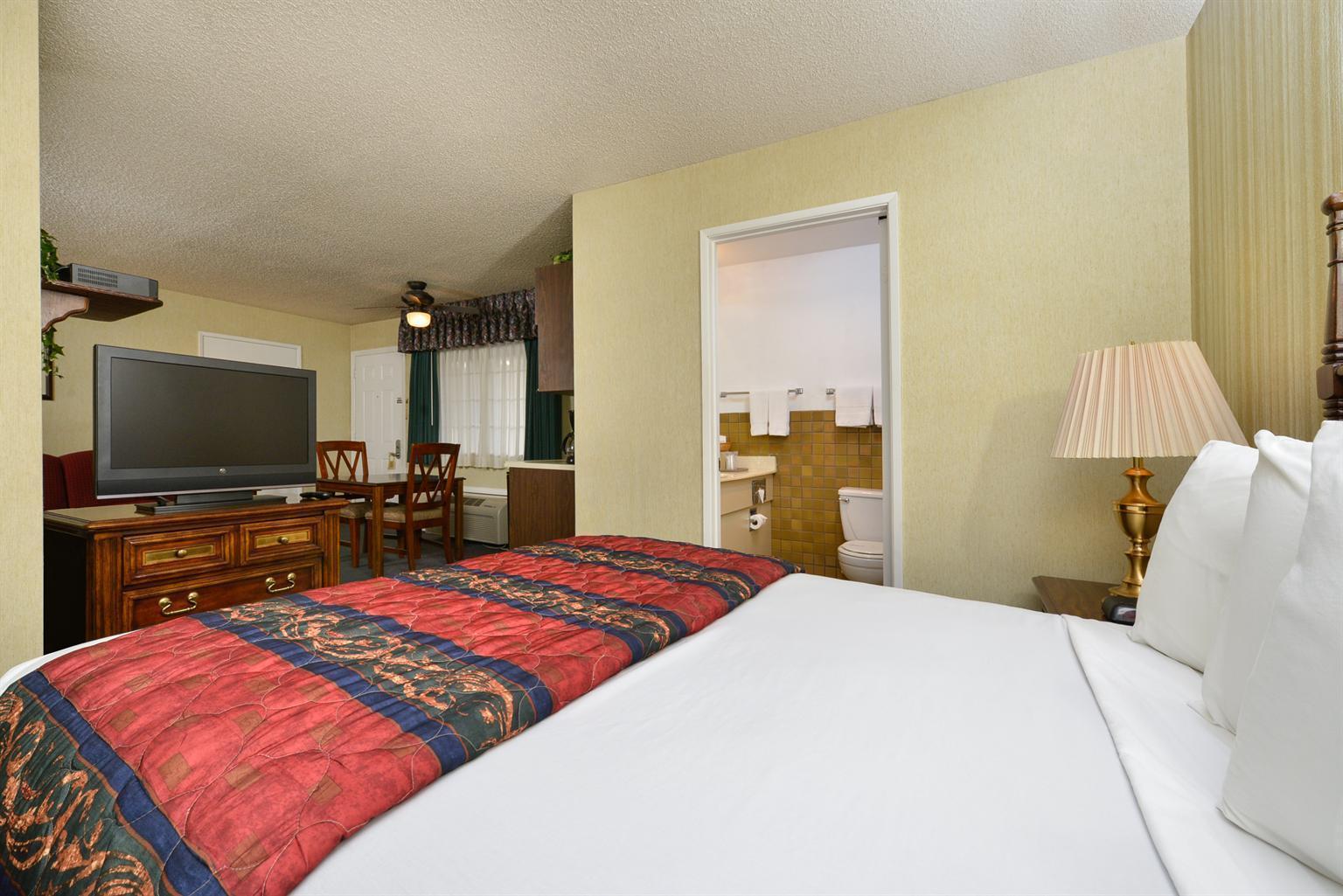 Americas Best Value Inn & Suites - Lancaster Exterior photo